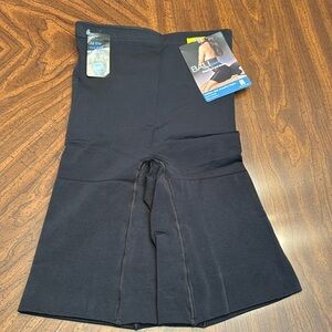 Bali comfort shape thigh smoother size medium in black